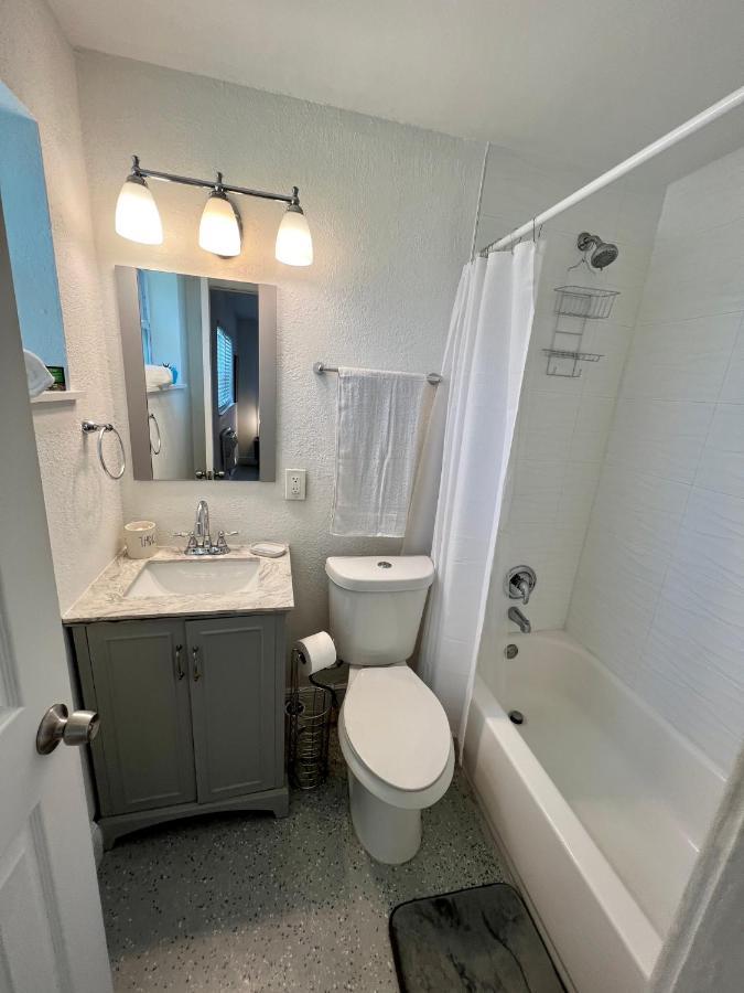 Cozy & Beautiful 1Bd Apartment W/Full Kitchen! ฟอร์ต ลอเดอร์เดล ภายนอก รูปภาพ