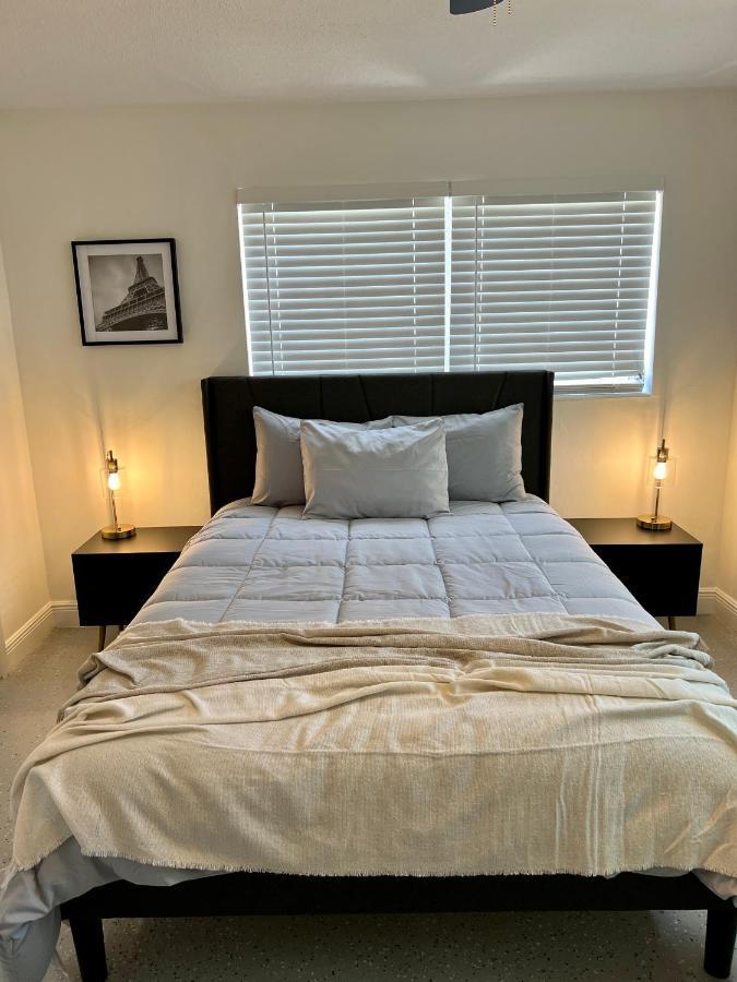 Cozy & Beautiful 1Bd Apartment W/Full Kitchen! ฟอร์ต ลอเดอร์เดล ภายนอก รูปภาพ