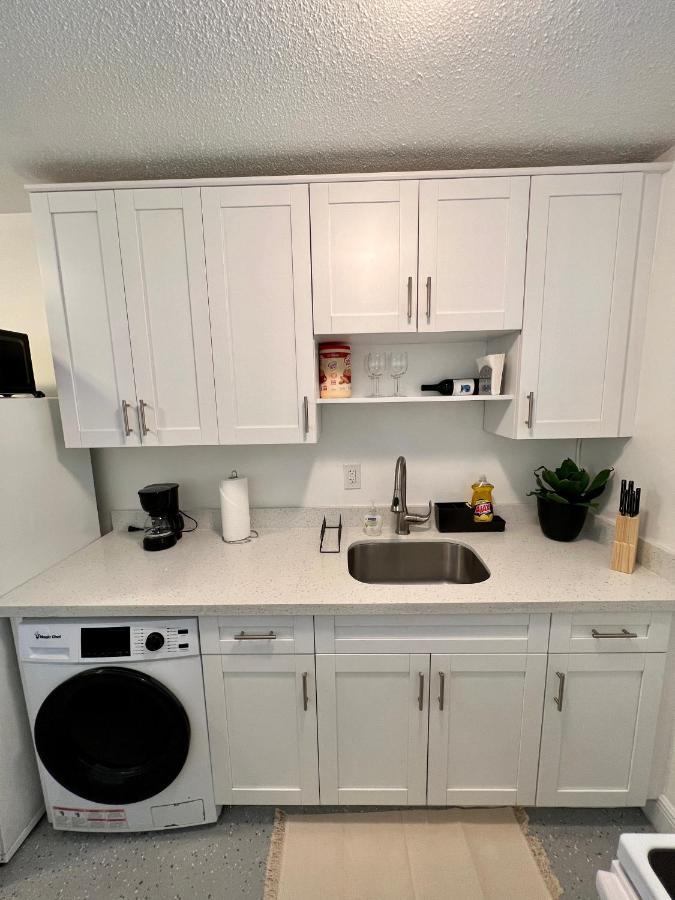 Cozy & Beautiful 1Bd Apartment W/Full Kitchen! ฟอร์ต ลอเดอร์เดล ภายนอก รูปภาพ